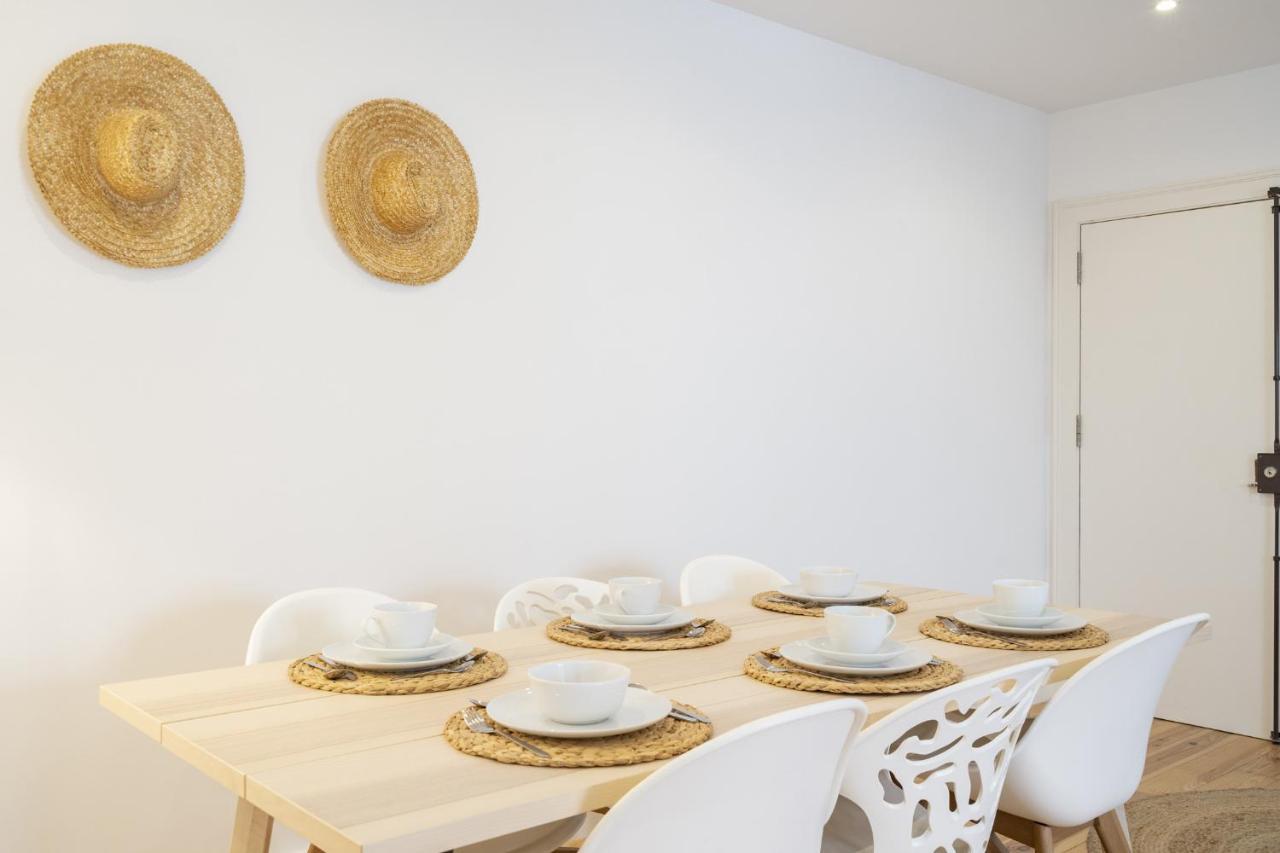 Warm And Cozy Parquet Flooring Apartment In ألمادا المظهر الخارجي الصورة