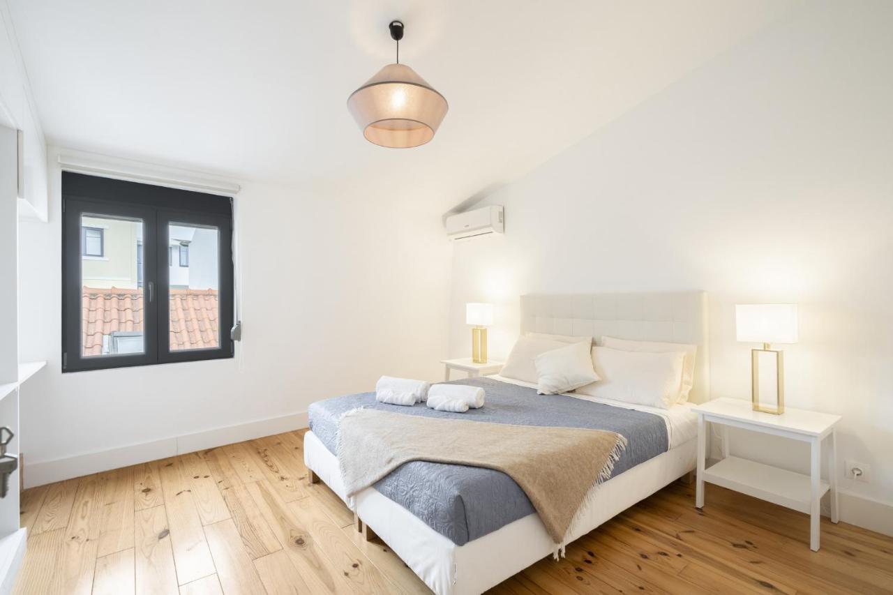 Warm And Cozy Parquet Flooring Apartment In ألمادا المظهر الخارجي الصورة
