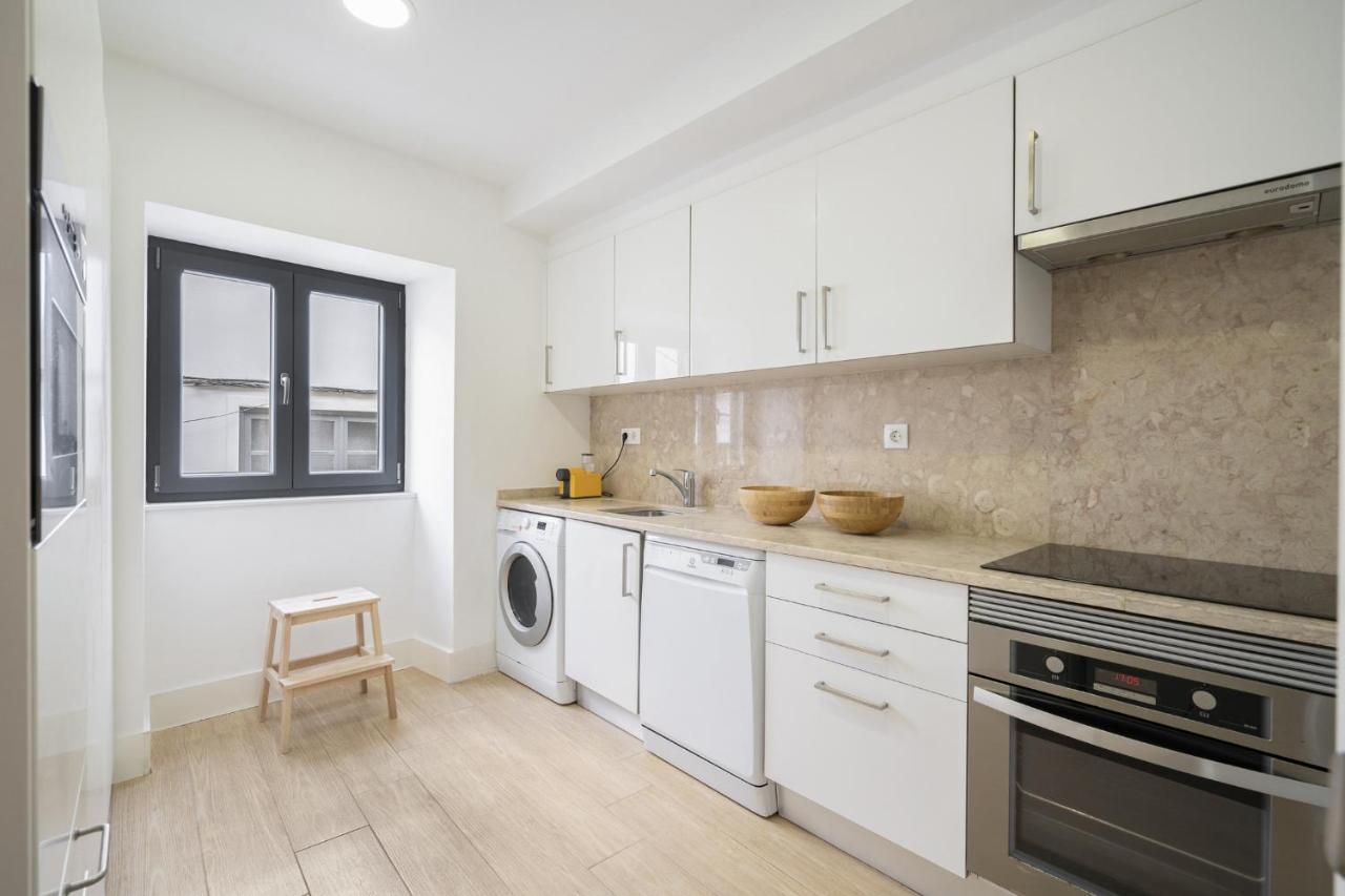 Warm And Cozy Parquet Flooring Apartment In ألمادا المظهر الخارجي الصورة